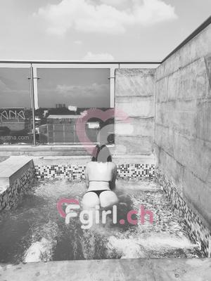 Paola - Masseuse érotique à Genève
