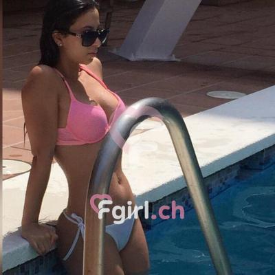 Paola - Escort à Neuchâtel
