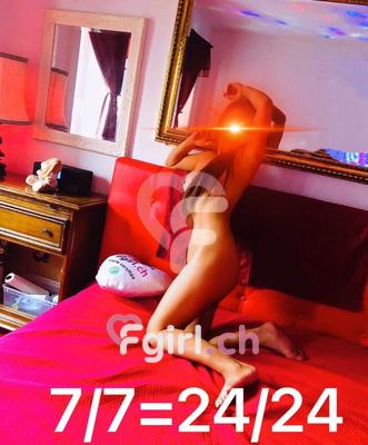 Paris - Escort in Lausanne
