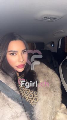 Paris - Escort à Neuchâtel