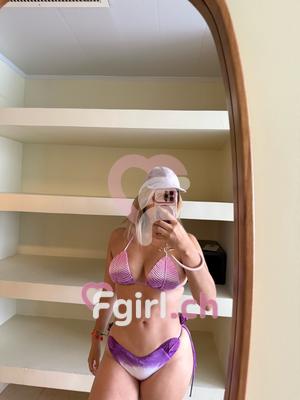 Paris - Escort in Cornavin
