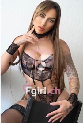 Paris - Escort à Eaux-vives
