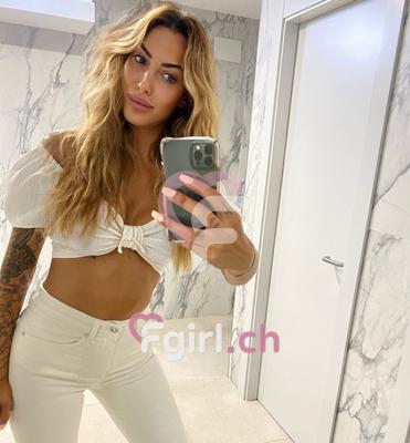 Paris - Escort à Eaux-vives