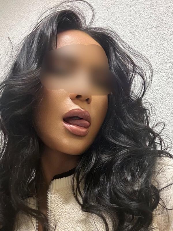 Paula - Masseuse érotique à Fribourg
