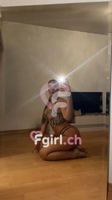 Paula - Escort in Genf
