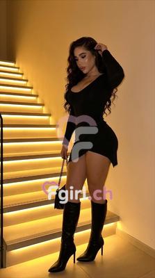 Paula - Escort in Genf
