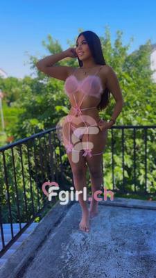 Perla - Escort in Neuchâtel
