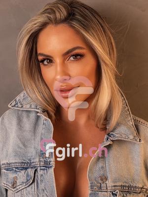 Pietra - Escort in Genf

