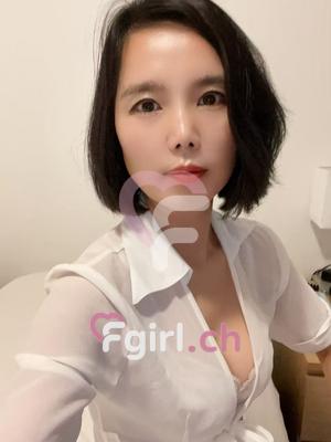 Qiqi - Escort en Fribourg