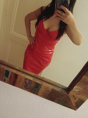 Raquel - Dominatrice BDSM à Genève
