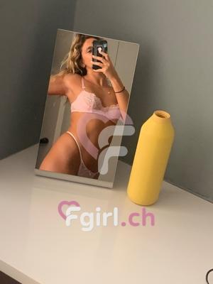 Rebecca - Escort in Genf
