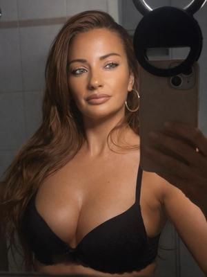 Rebecca - Escort en Cité-Centre
