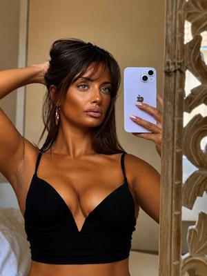Rebecca - Escort in Cité-Centre
