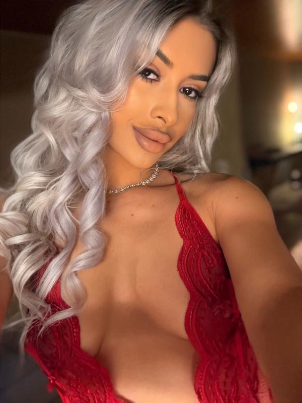 Rebecca - Escort in Châtel-Saint-Denis
