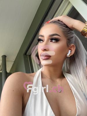 Rebecca - Escort in Châtel-Saint-Denis