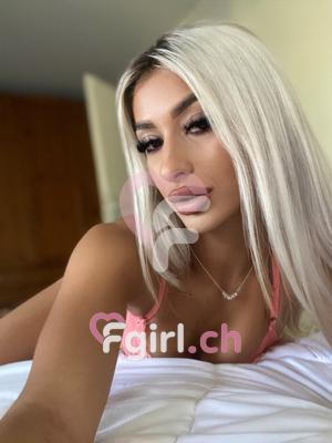 Rebecca - Escort in Châtel-Saint-Denis