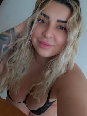 Rebeka - Escort a Collombey
