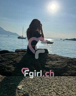 Renesme - Escort in Neuenburg
