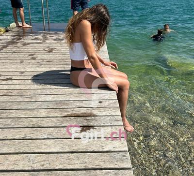 Renesme - Escort in Neuenburg
