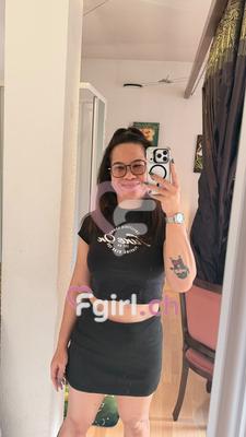 Reya - Erotic masseuse in Nyon