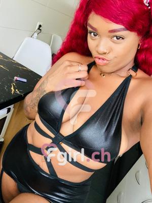 Riri - Escort à Monthey
