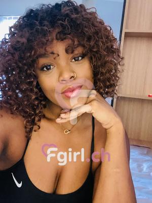 Riri - Escort à Monthey