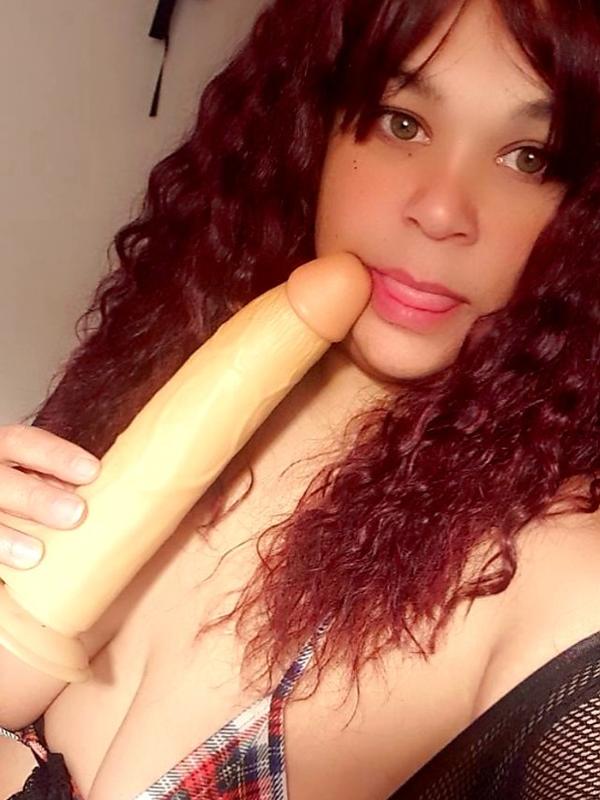 Rondine - Escort en Fribourg
