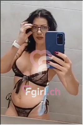 Rossana - Escort en Fribourg
