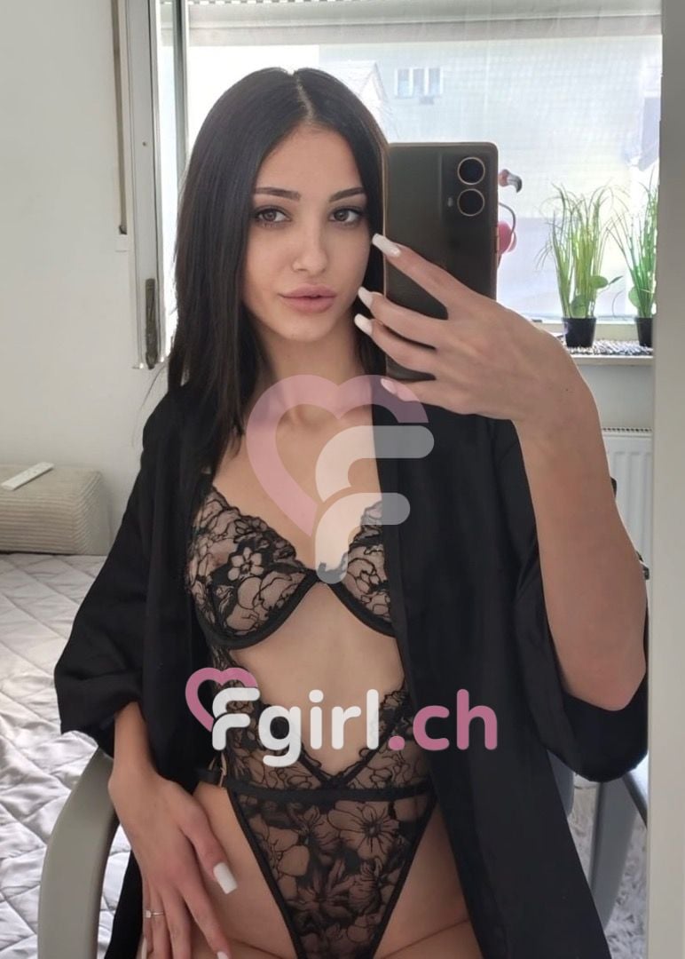 Roxane – Plainpalais photo 2