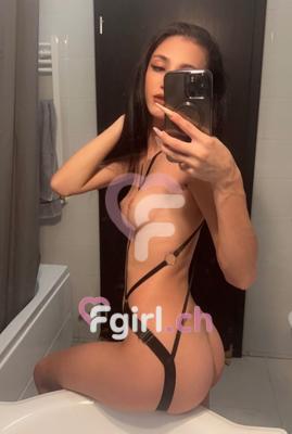 Roxane - Escort à Plainpalais
