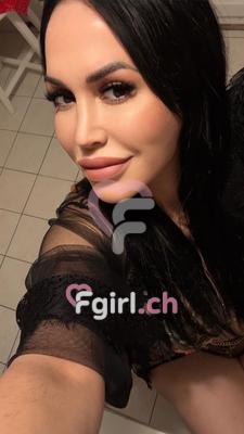 Ariana - Escort à Neuchâtel