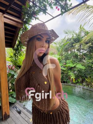 Rym - Escort in Carouge

