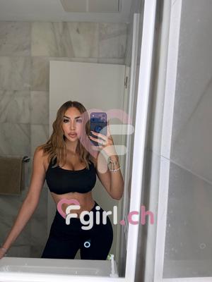 Rym - Escort in Carouge
