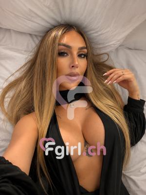 Rym - Escort in Carouge
