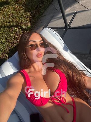 Rym - Escort in Carouge