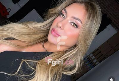 Sabrina - Escort en Eaux-vives