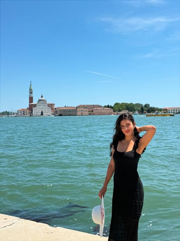 Sabrina - Escort à Nyon
