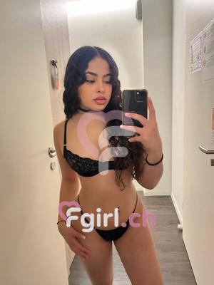 Salma - Escort à Eaux-vives
