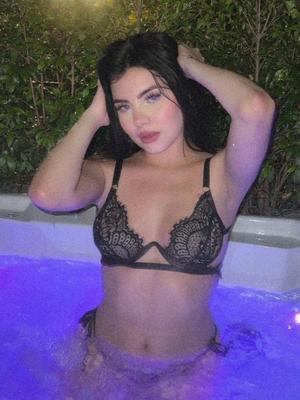 Samanta - Escort à Lausanne
