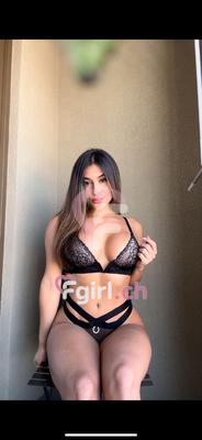 Samantha - Escort in Montreux
