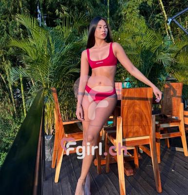 Samantha - Escort in Prilly

