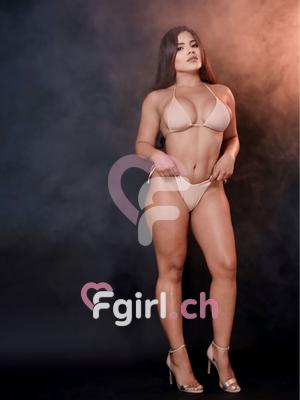 Samantha - Escort à Fribourg
