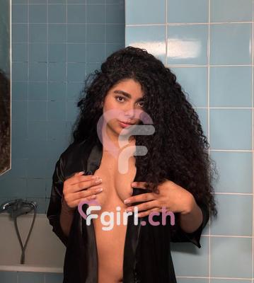 Samantha - Escort à Genève