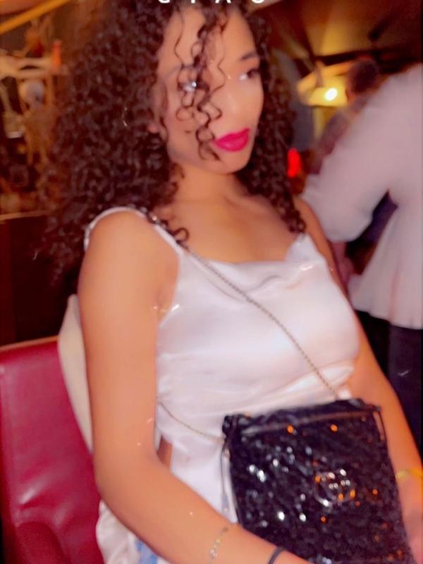 Samira - Escort à Sion
