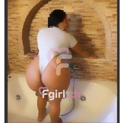 Kenza - Escort a Genève
