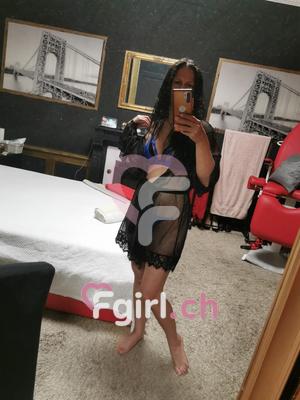 Samira - Escort a Lausanne
