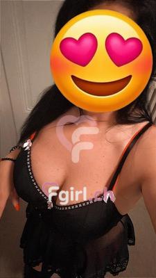 Sandra - Escort in Lausanne
