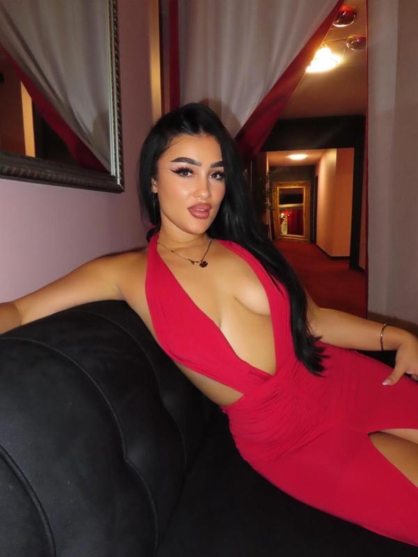 Sandra - Escort in Genf
