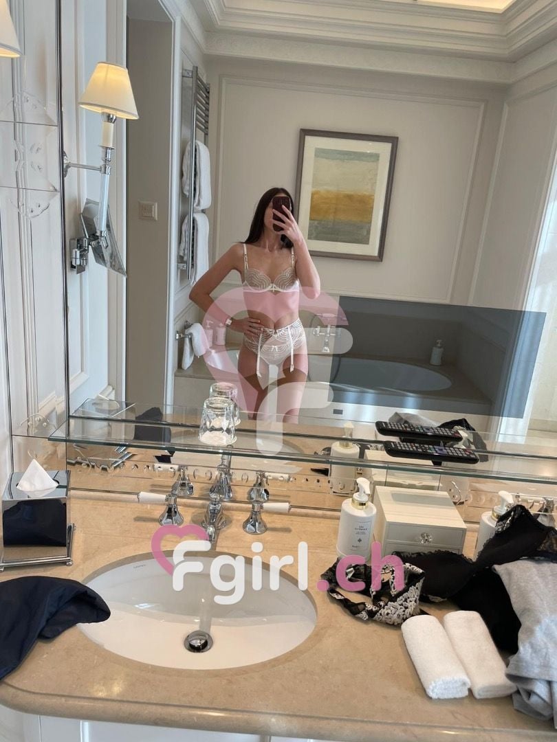 Sandra – Geneva photo 3