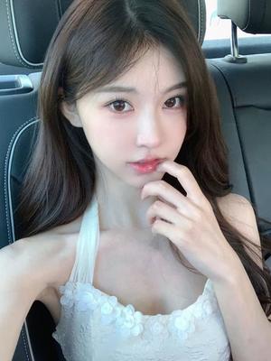 Sandy - Escort à Genève
